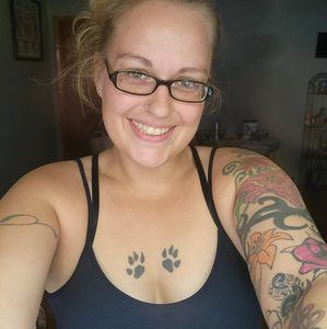 Meet your Posher, Annette